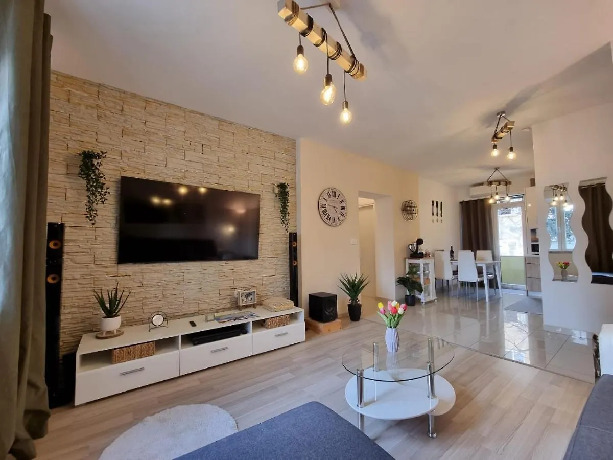 Apartment Lux Zára