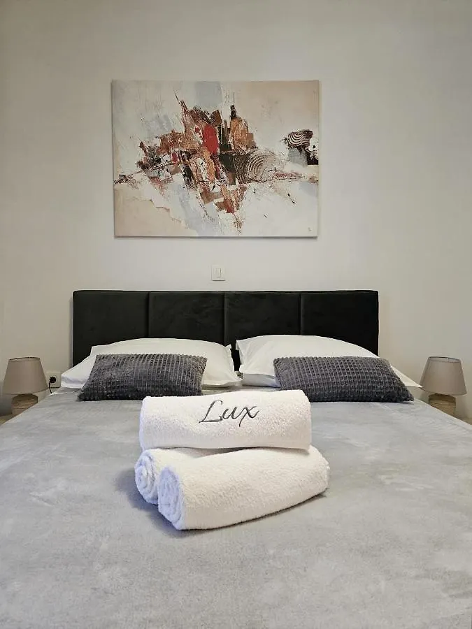 Apartment Lux Zára
