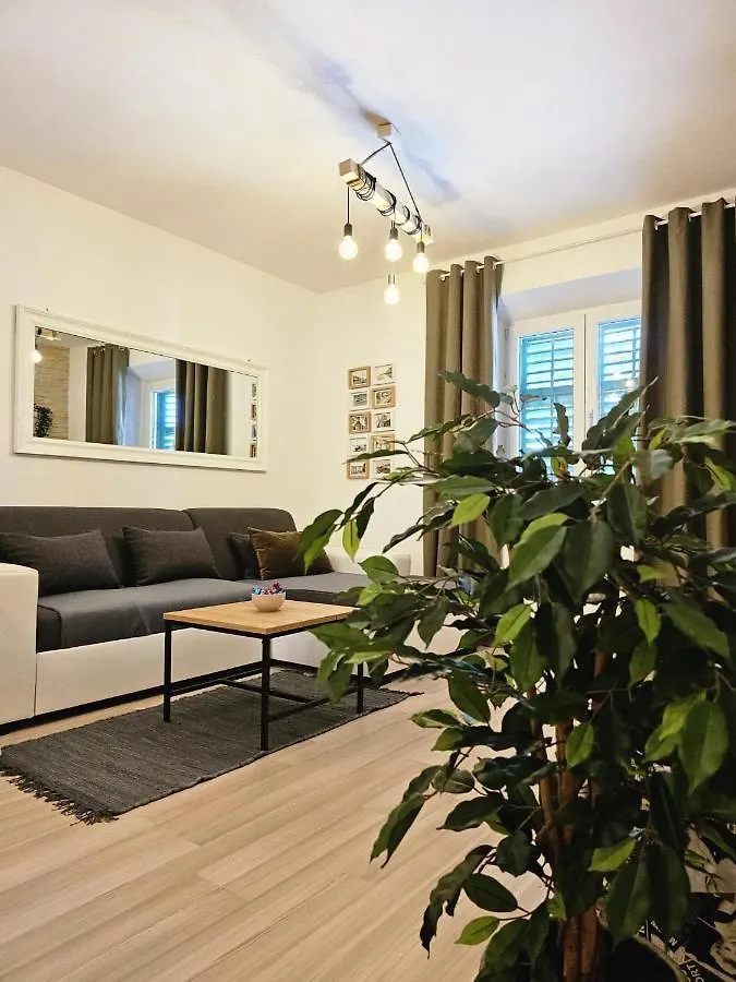Apartment Lux Zára